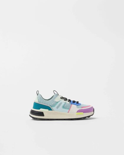 Sock-style sneakers